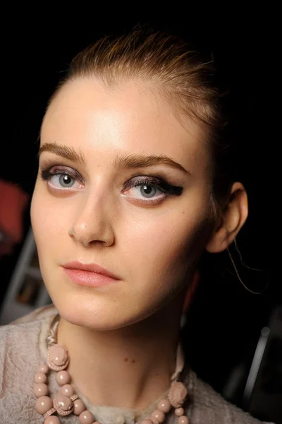 Look 2